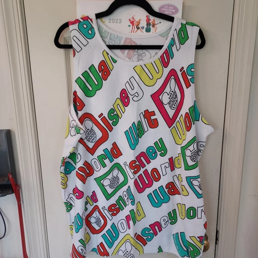 Walt Disney World Retro Logo Collection Tank Top in Size XL